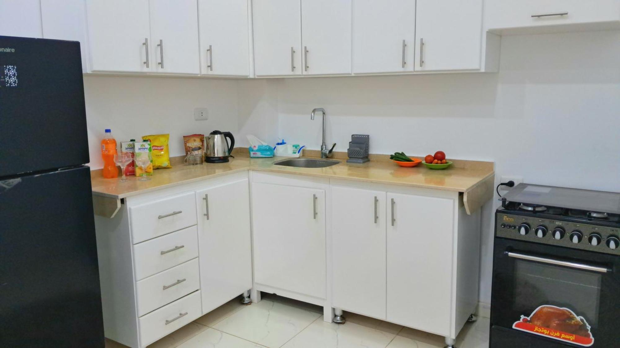 White Jurf Apartment *